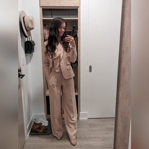 Meet your Posher, Dani